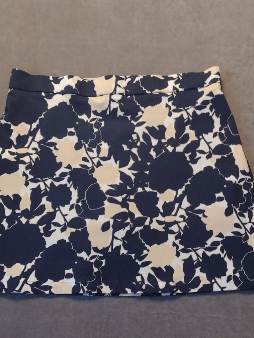 Rafaella Wms XL Navy Cream Floral Mini Skirt/Shorts Stearch Athletic Comfy